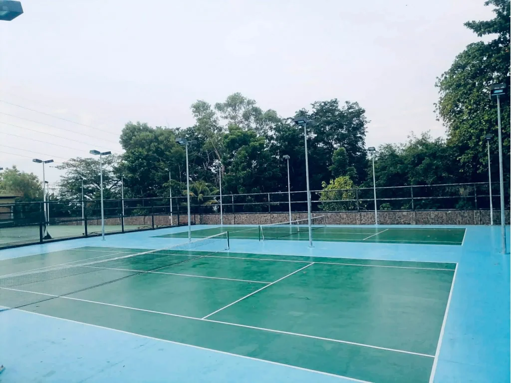 Outdoor tennis courts
